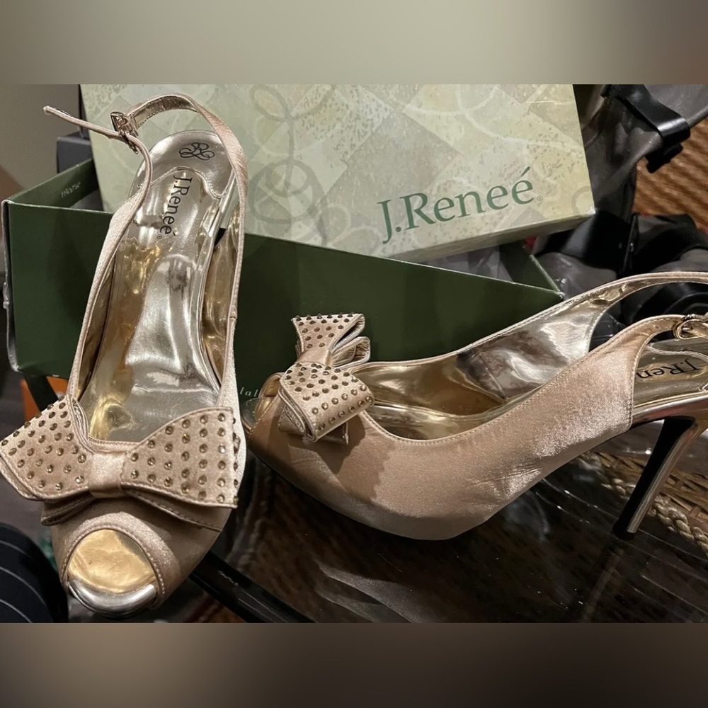 J. Renee Heels